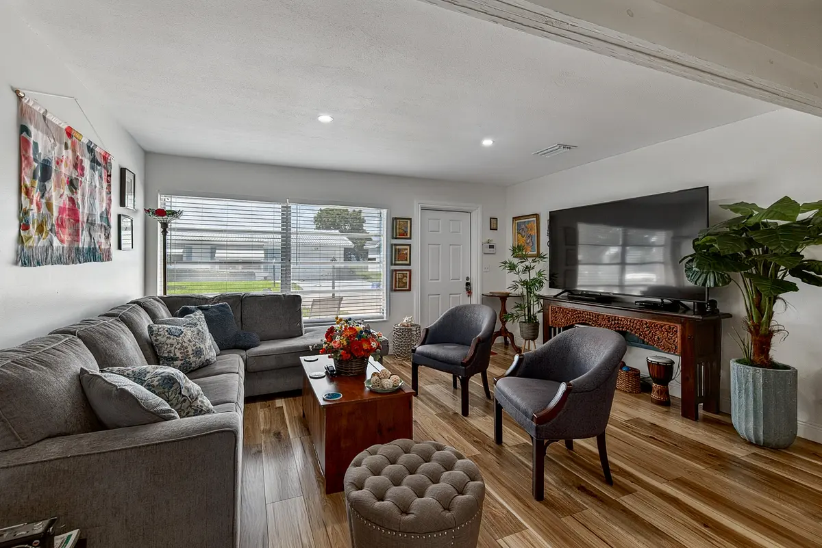 bray-9 at 130 NW 14TH Street, Boynton Beach