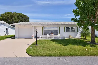 130 NW 14TH Street, Boynton Beach – Single Family Residence for sale