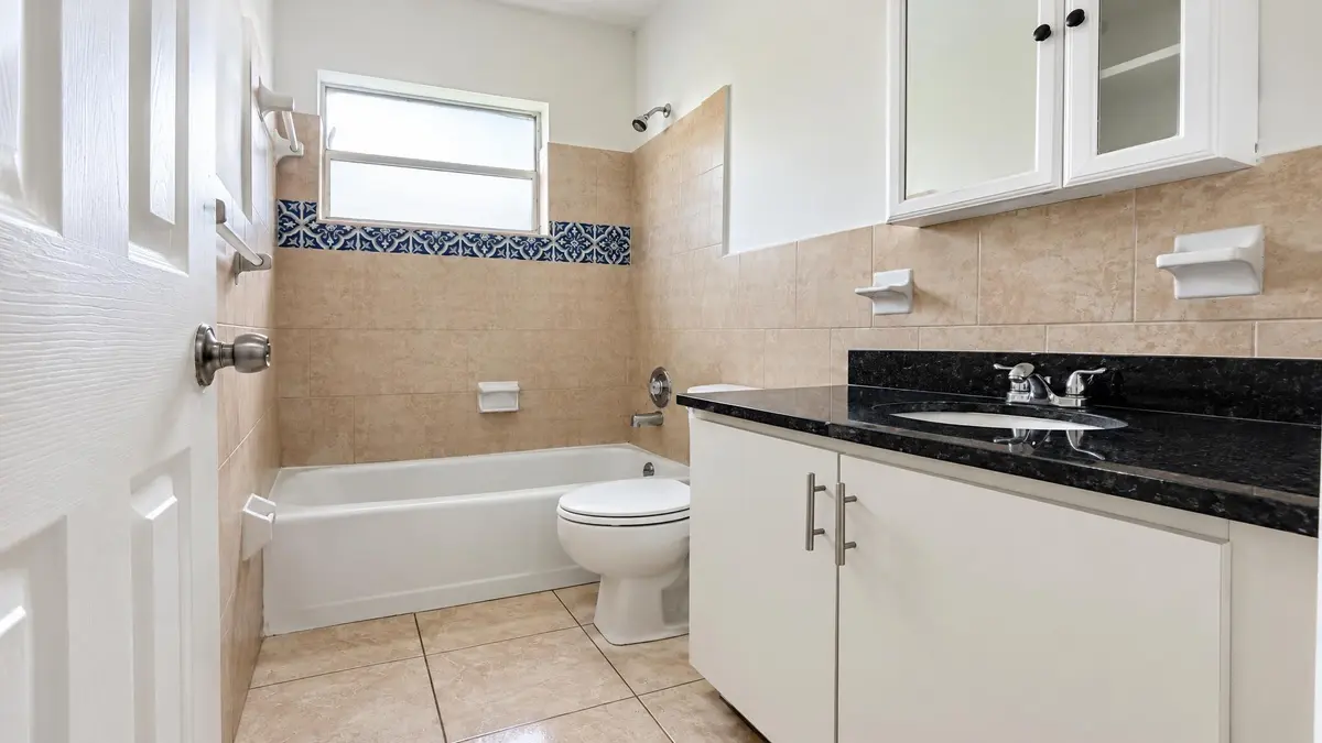 06_3970_Other_16x9 at 3970 NW 31ST Terrace, Lauderdale Lakes