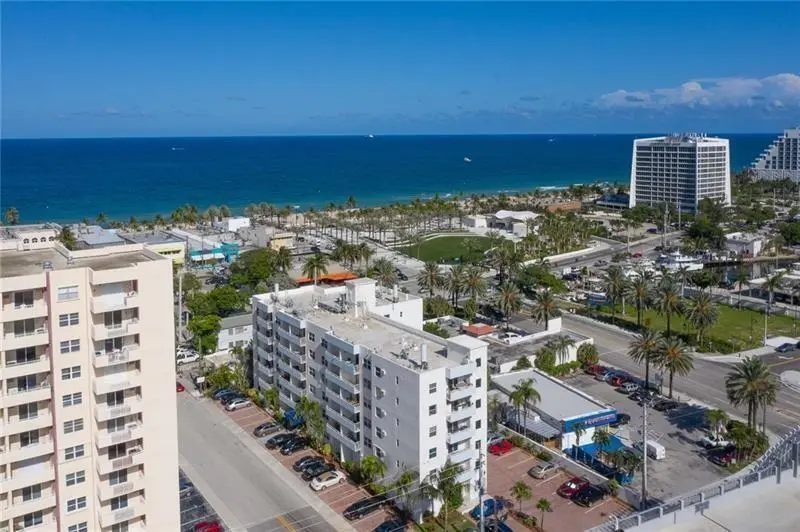 3_1 at 2900 Banyan Street 101, Fort Lauderdale