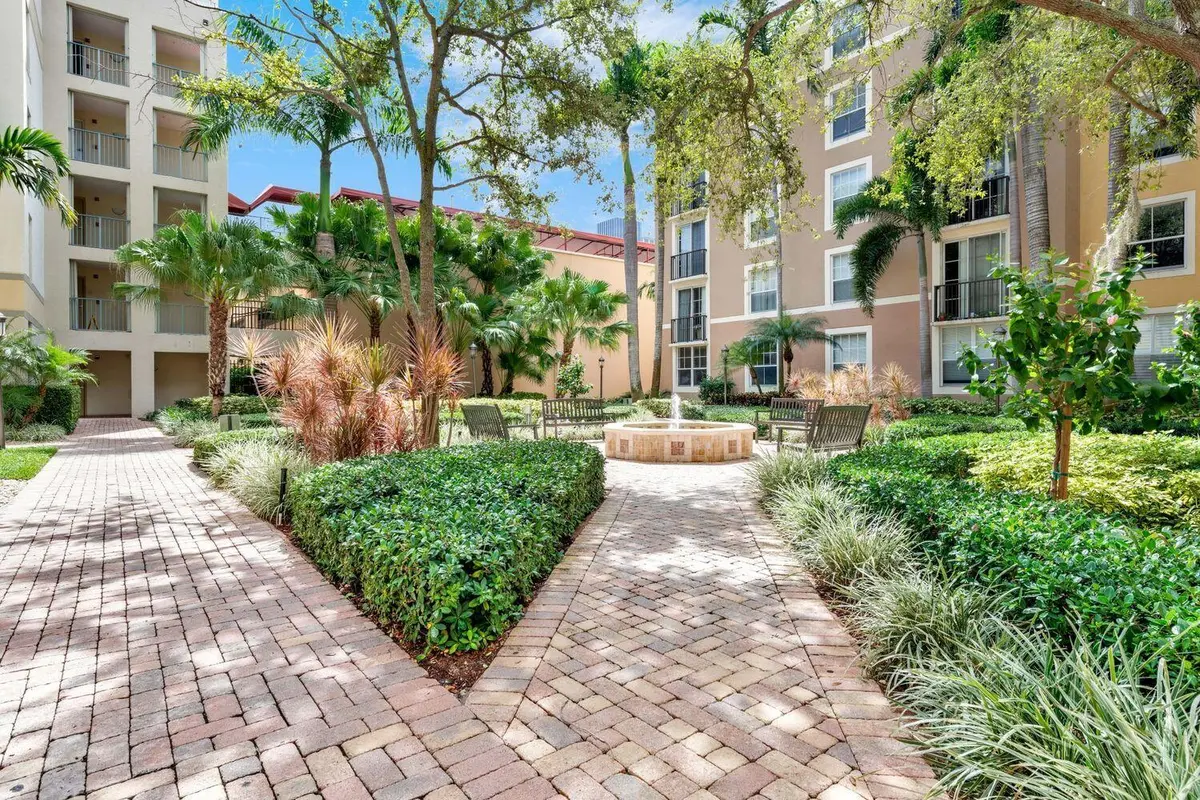 1500x1000-5 at 630 S Sapodilla Avenue 433, West Palm Beach