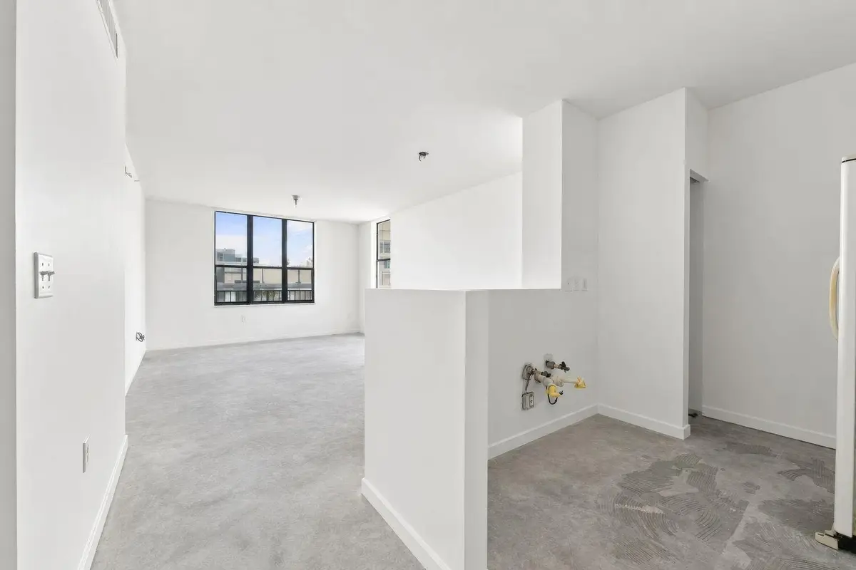 1500x1000-6 at 630 S Sapodilla Avenue 433, West Palm Beach