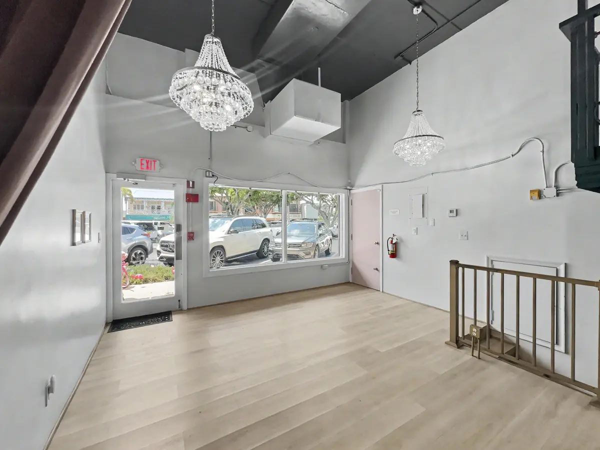 IMG_2463 at 3020 N Federal Highway #6, Fort Lauderdale