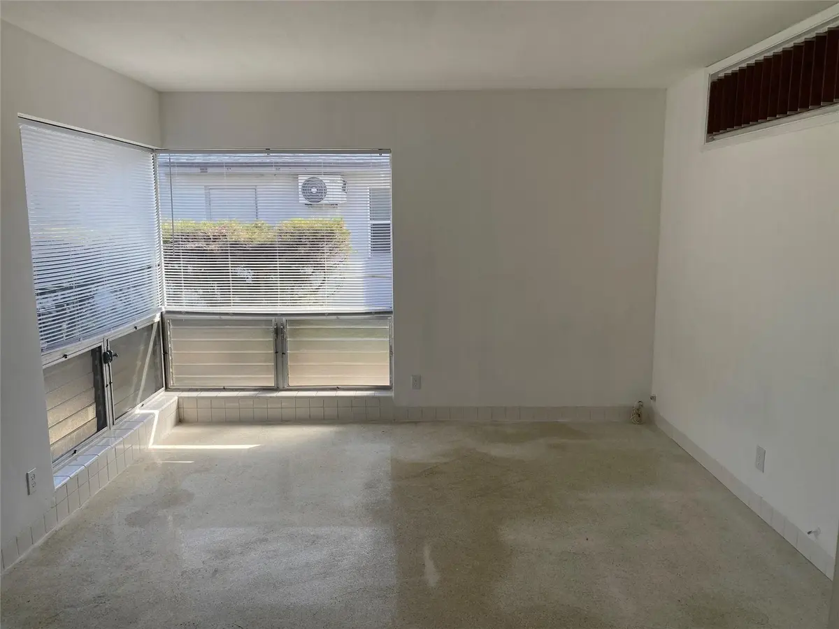 Photo 3 at 2742 NE 32nd Street 6, Fort Lauderdale