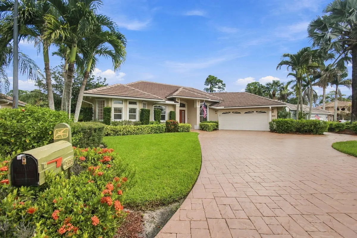 6-web-or-mls-7T7A9472 at 1515 SW Mockingbird Circle, Port St. Lucie