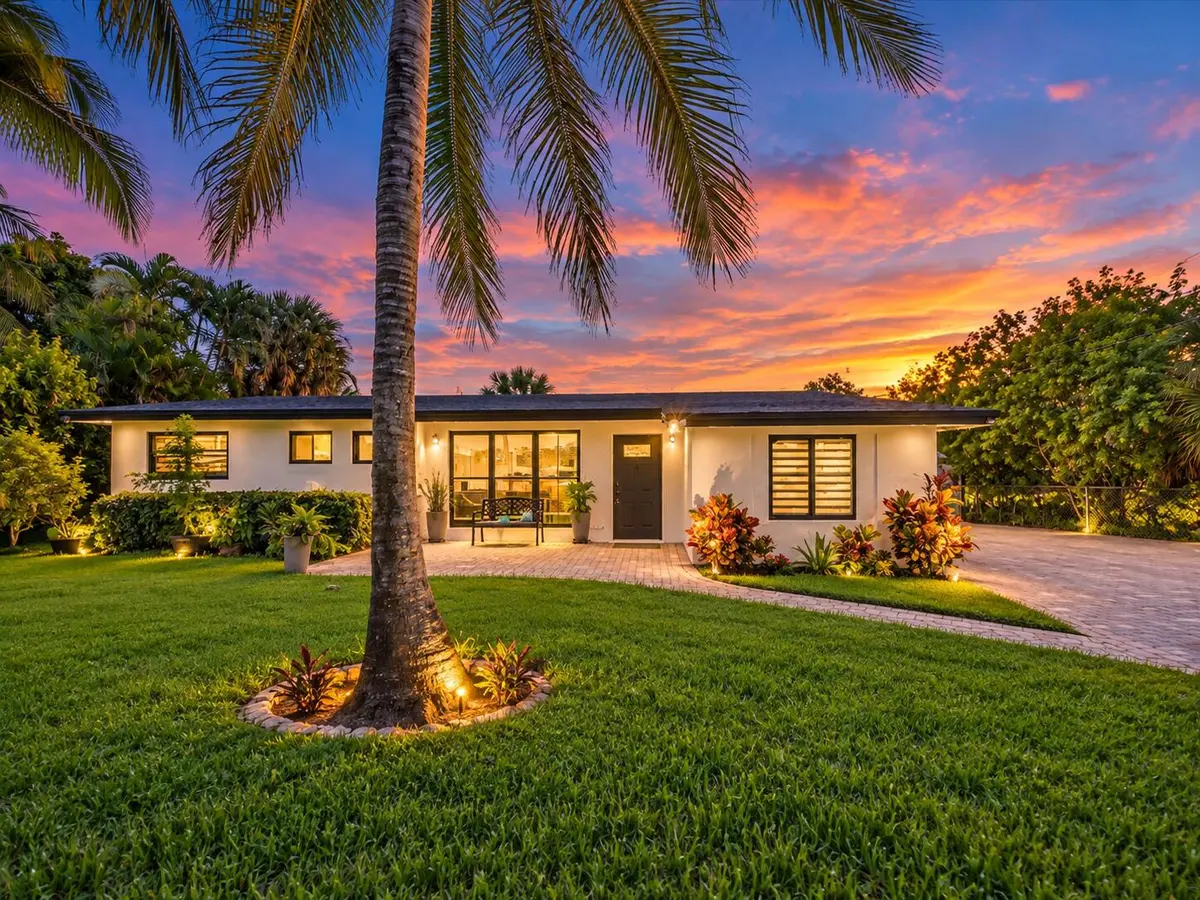 Twilight Tropical Modern Home at 5051 NE 6TH Avenue, Deerfield Beach