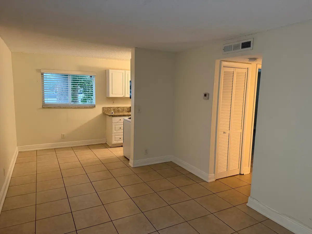 IMG_9371 at 1151 NE 16th Court 8, Fort Lauderdale