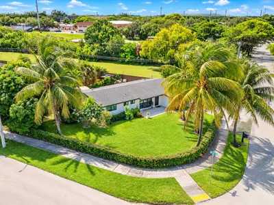 5051 NE 6TH Avenue, Deerfield Beach – Single Family Residence for sale