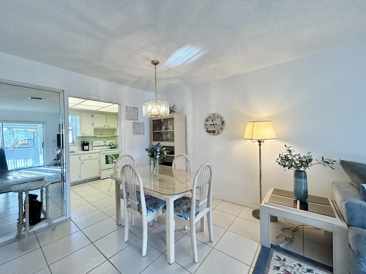 IMG_3975 at 2653 Dudley Drive F, West Palm Beach