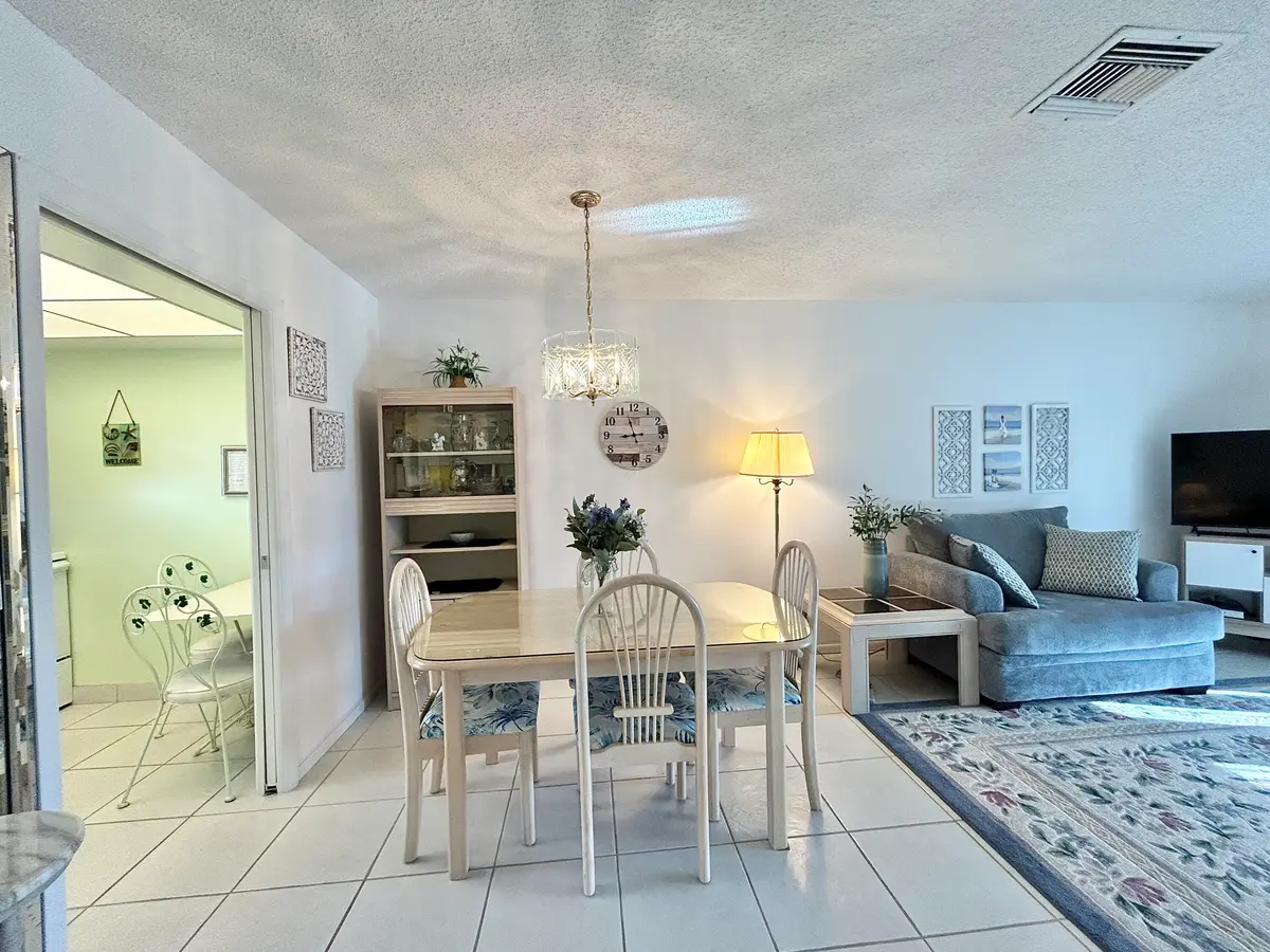 IMG_3976 at 2653 Dudley Drive F, West Palm Beach