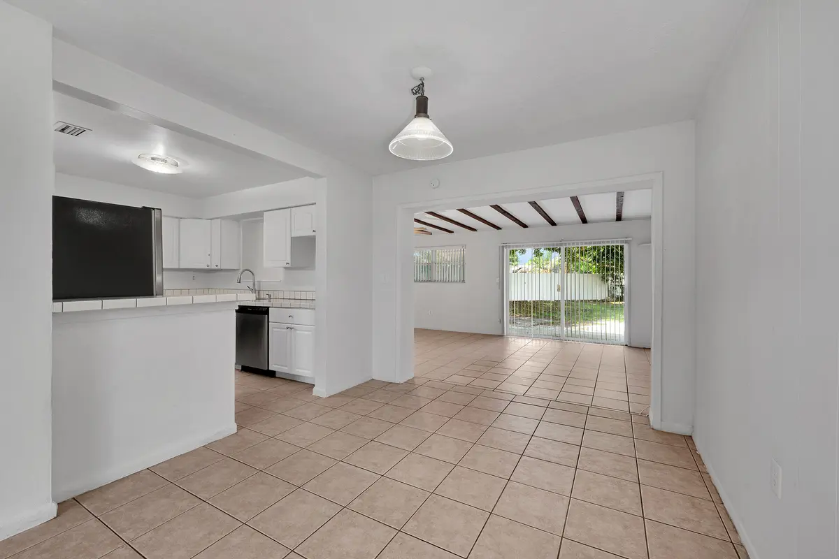 6481 PIERCE Street, Hollywood, FL – photo 3