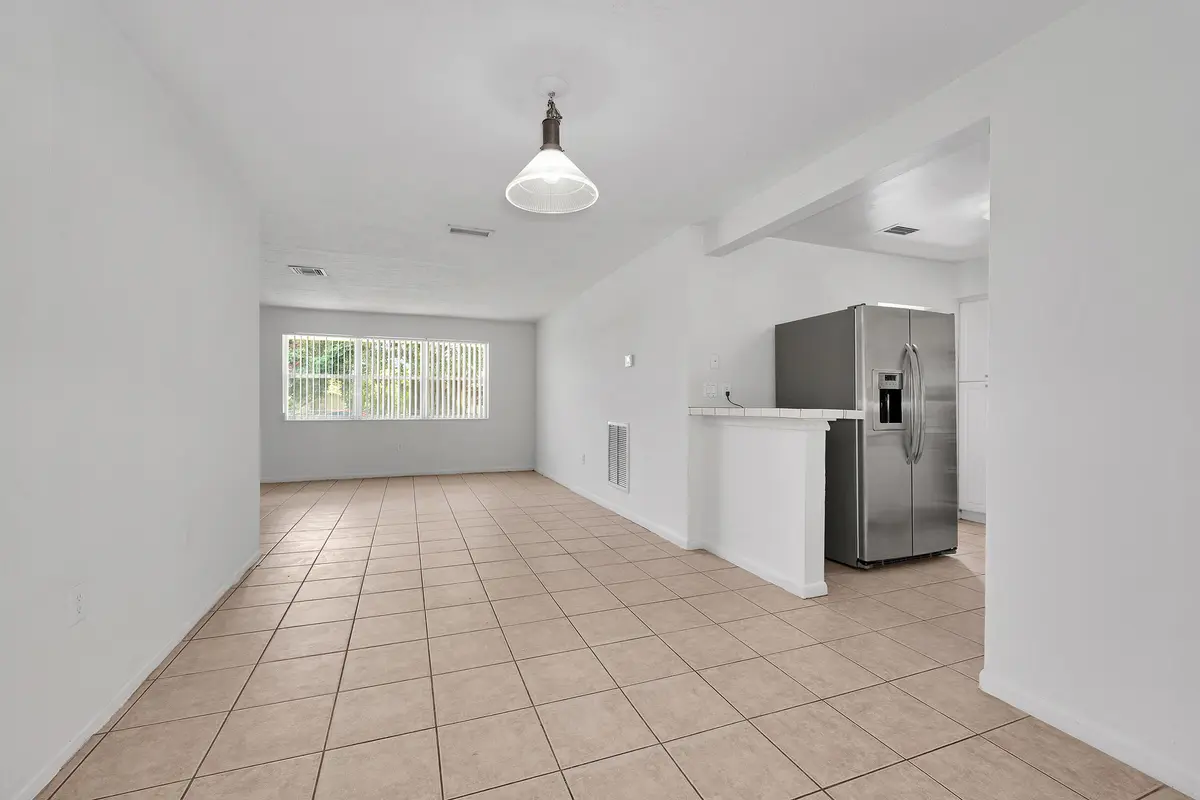6481 PIERCE Street, Hollywood, FL – photo 4