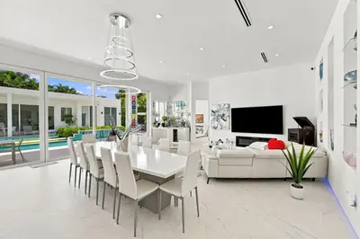 110 NE 16TH Place, Fort Lauderdale – Single Family Residence for sale