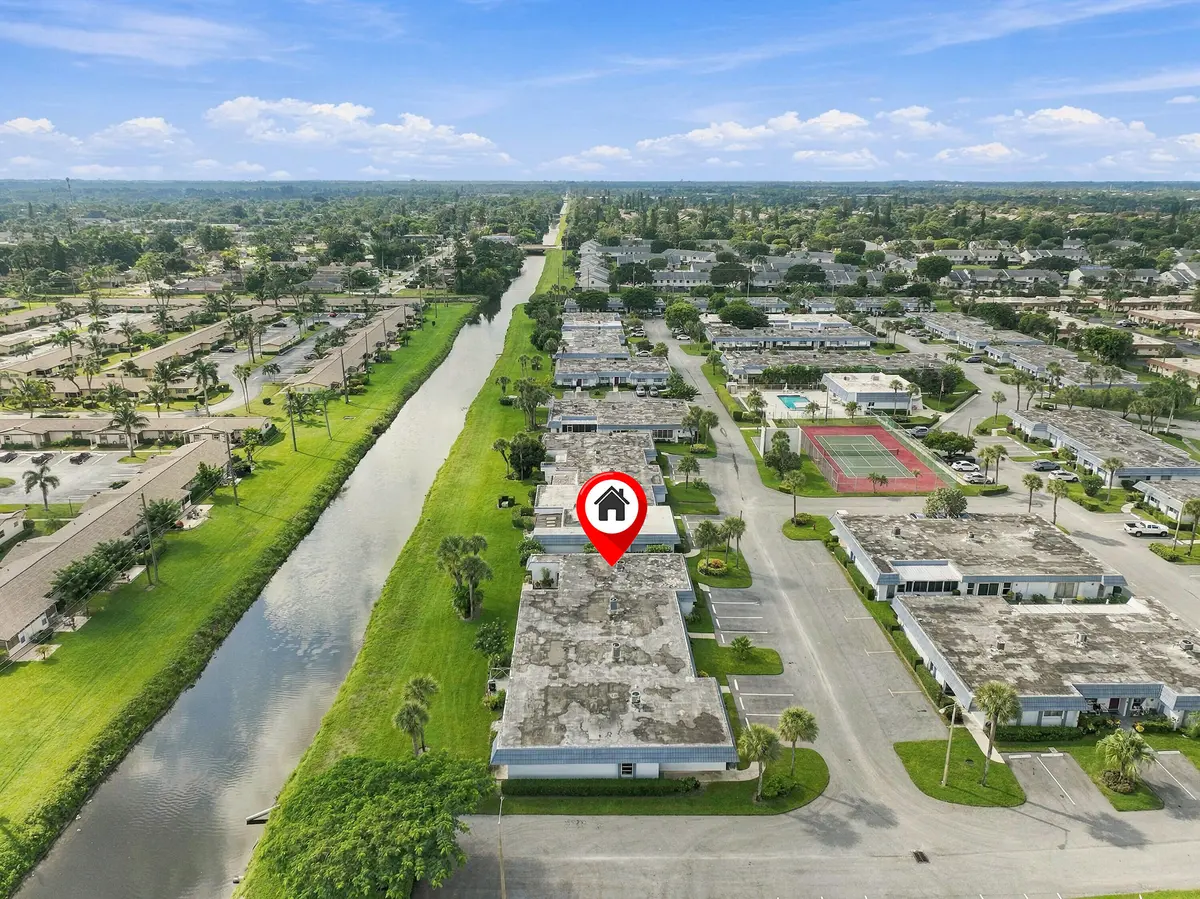 Aerial Neighborhood View at 2886 FERNLEY Drive 32, West Palm Beach