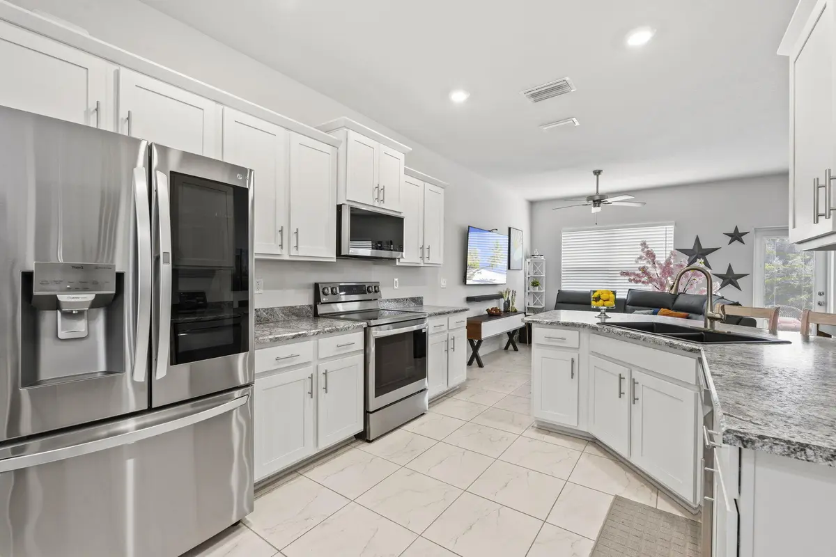 3-web-or-mls-IMG_5963 at 861 NE Whistling Duck Way, Port St. Lucie