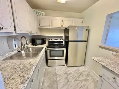 47 EASTHAMPTON B, West Palm Beach – Condominium for rent