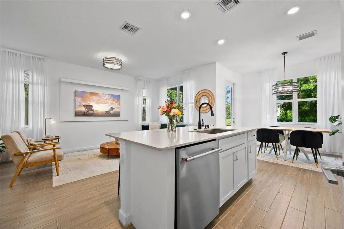 KITCHEN at 4886 Navali Drive, Wellington