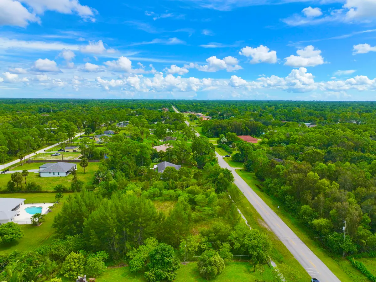 VALENCIA at 17937 Valencia Boulevard, Loxahatchee
