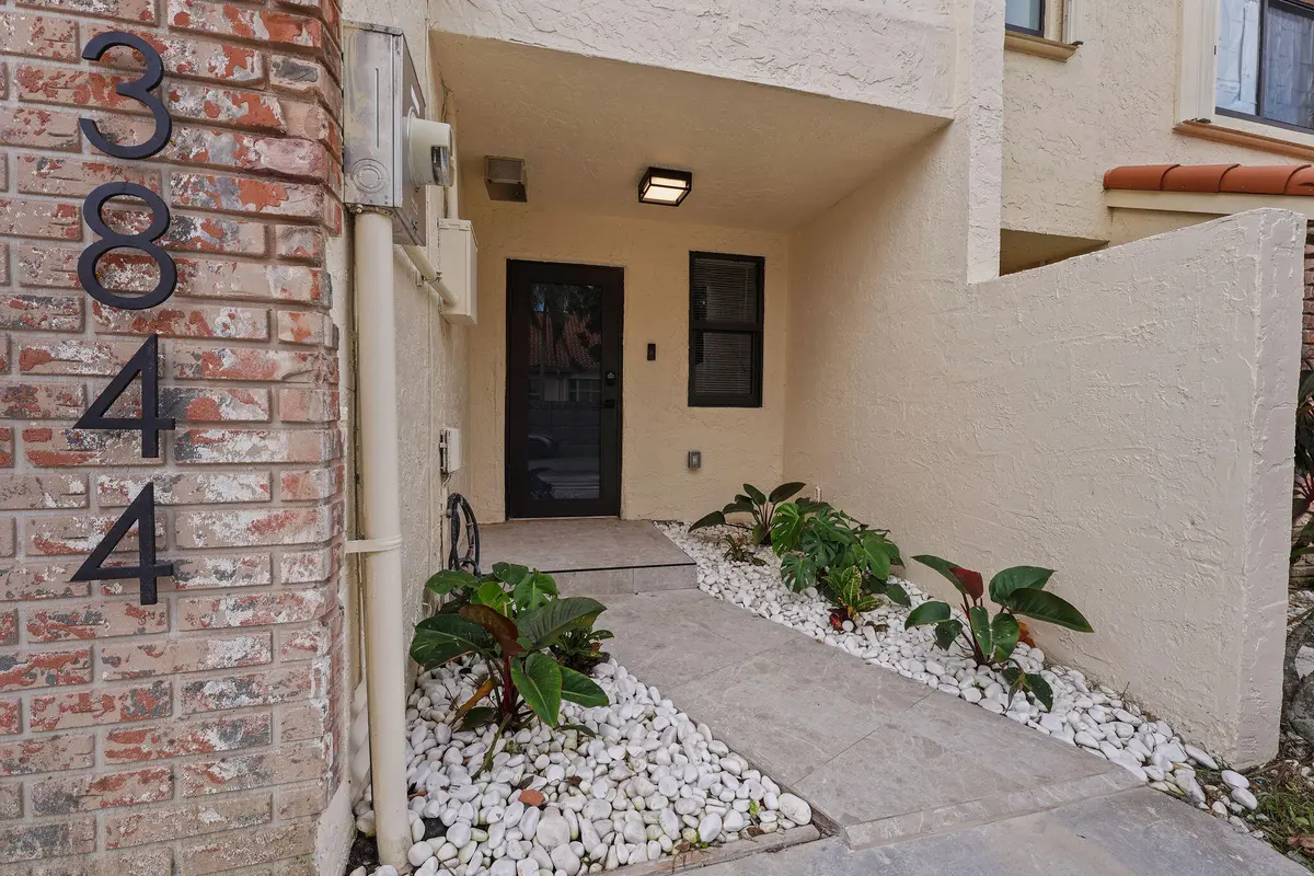 5__3844_Atlanta_Street_Hollywood_photo_b at 3844 ATLANTA Street, Hollywood