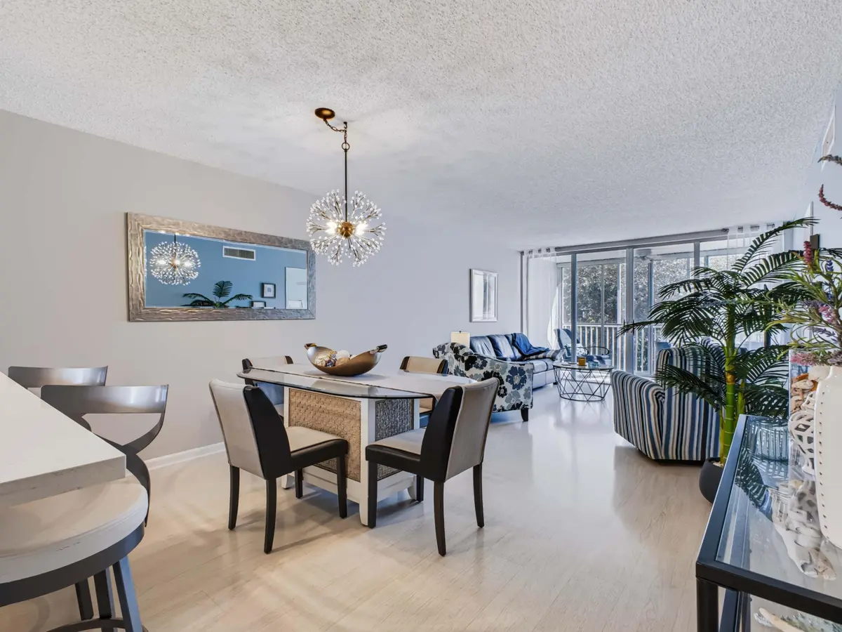 Dining Living at 2010 S FEDERAL Highway 308, Boynton Beach