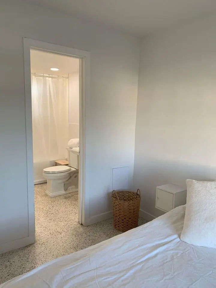 649 SW 9 Street 301, Miami, FL – photo 7