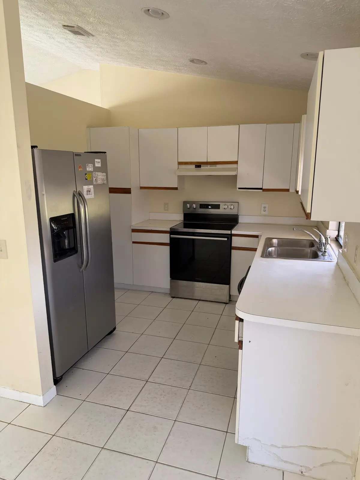 e6fbaa1e-1441-4ae8-bd3f-27d86bfdc7c4 at 166 SW Ray Avenue, Port St. Lucie