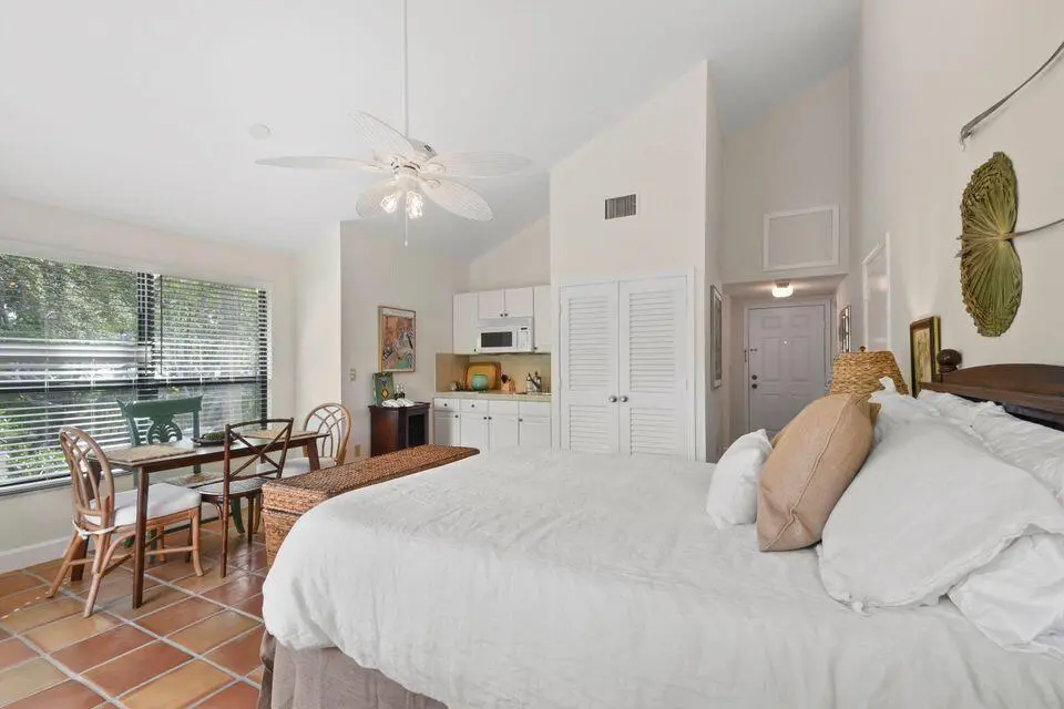 Bedroom at 11863 Wimbledon Circle 507, Wellington