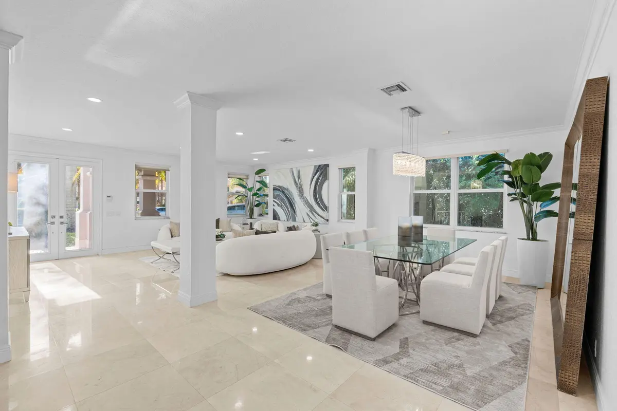 11-web-or-mls-A7400734 at 1879 HIDDEN TRAIL Lane, Weston