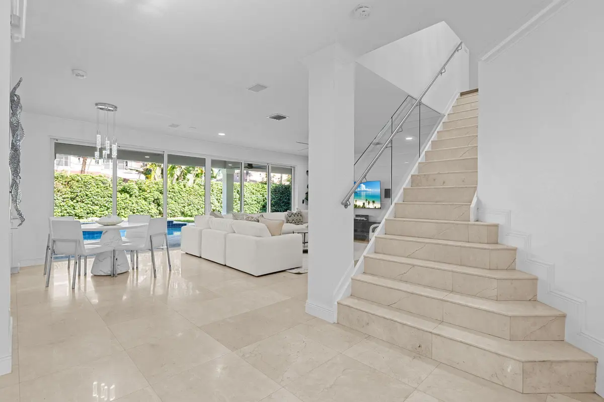 14-web-or-mls-A7400743 at 1879 HIDDEN TRAIL Lane, Weston