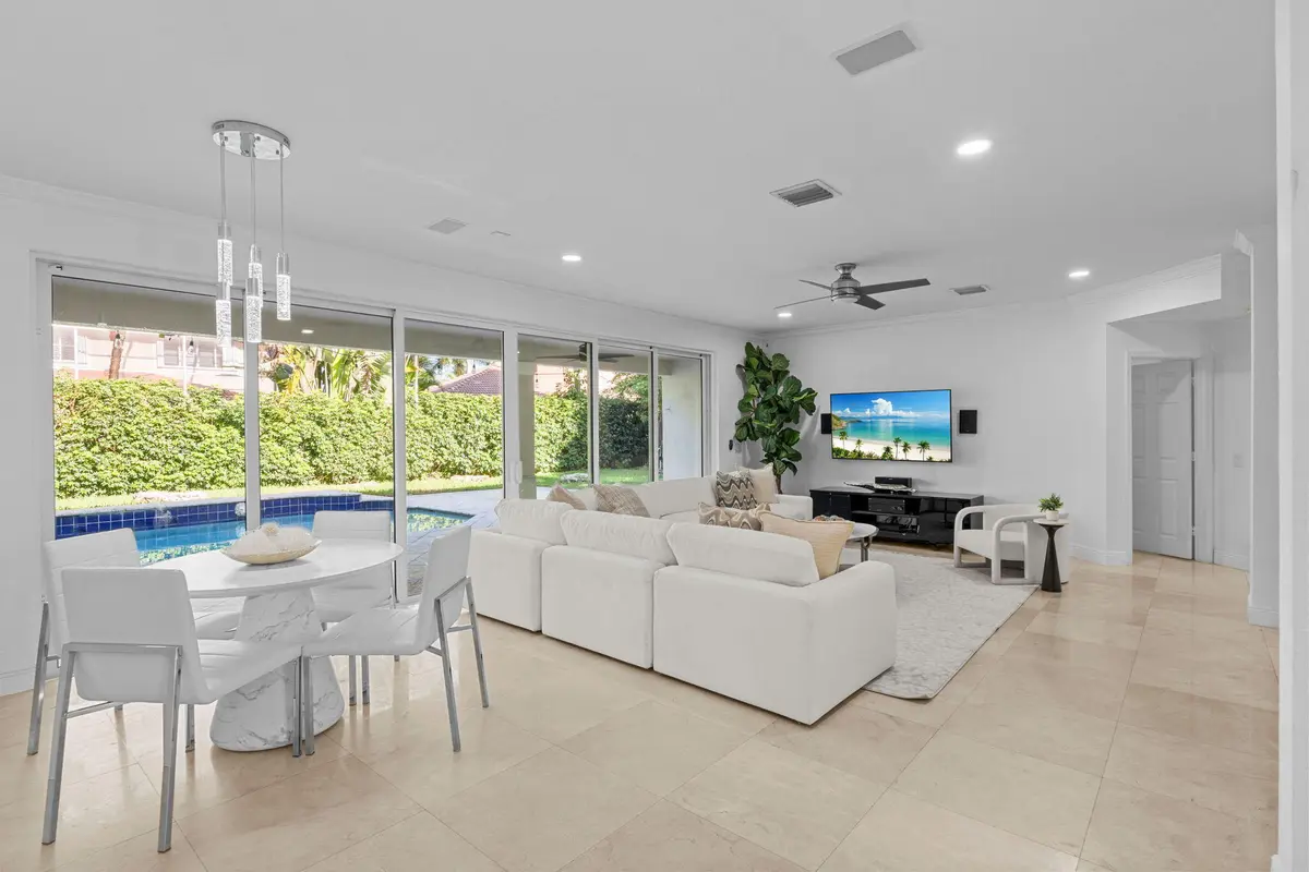17-web-or-mls-A7400746 at 1879 HIDDEN TRAIL Lane, Weston