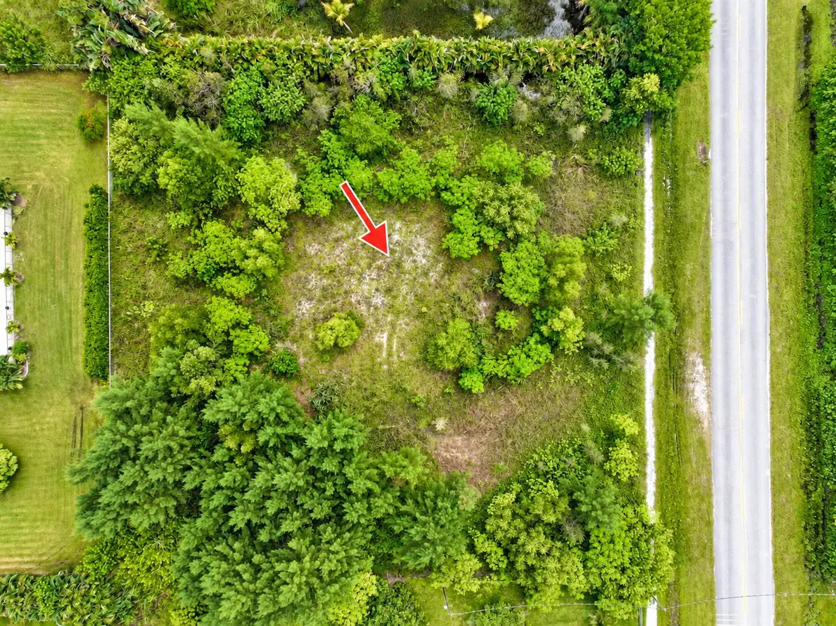 exec-01b92ec2-f270-4175-abab-9cbb822d7f8 at 17937 Valencia Boulevard, Loxahatchee