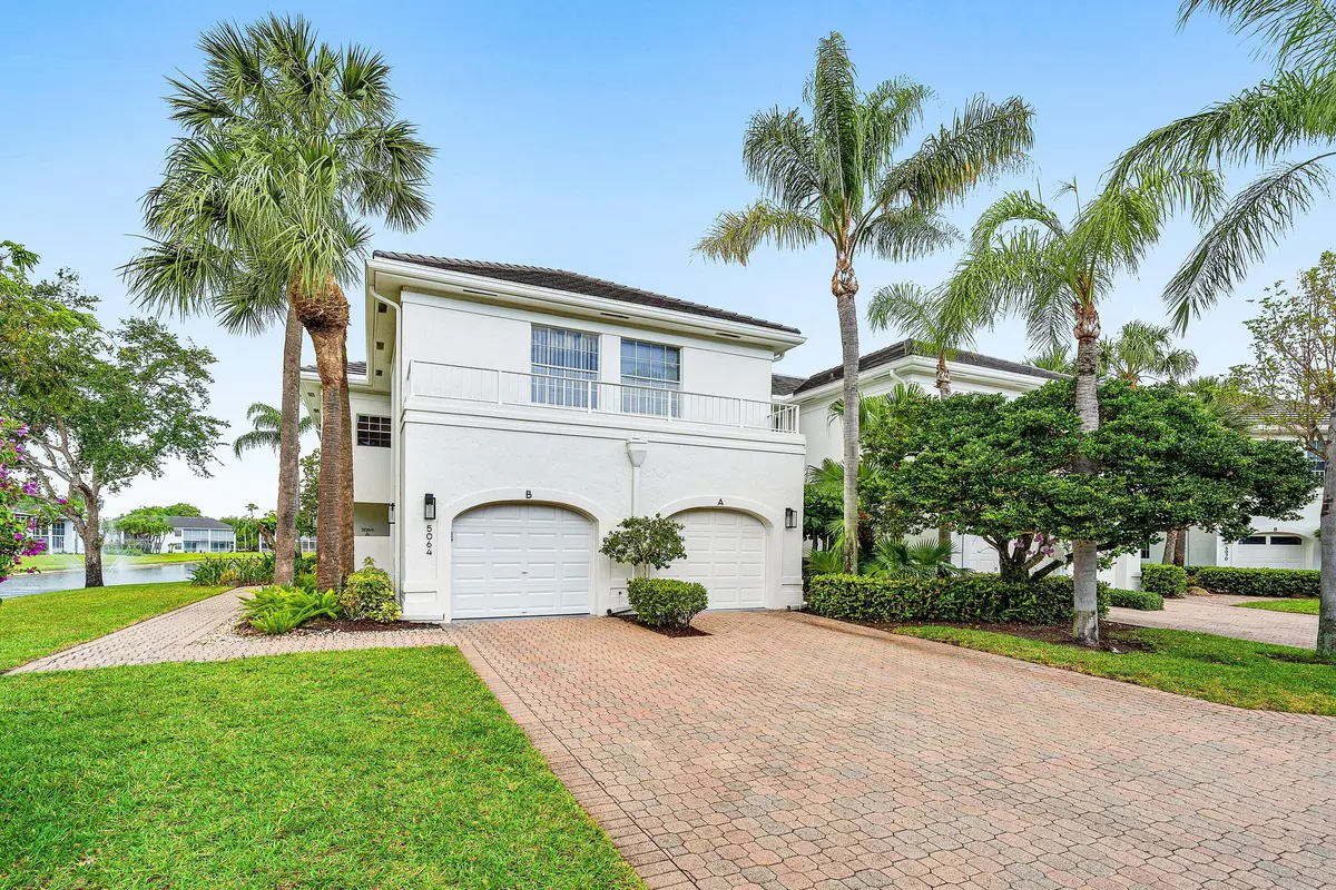 Front Exterior at 5064 Lake Catalina Drive A, Boca Raton