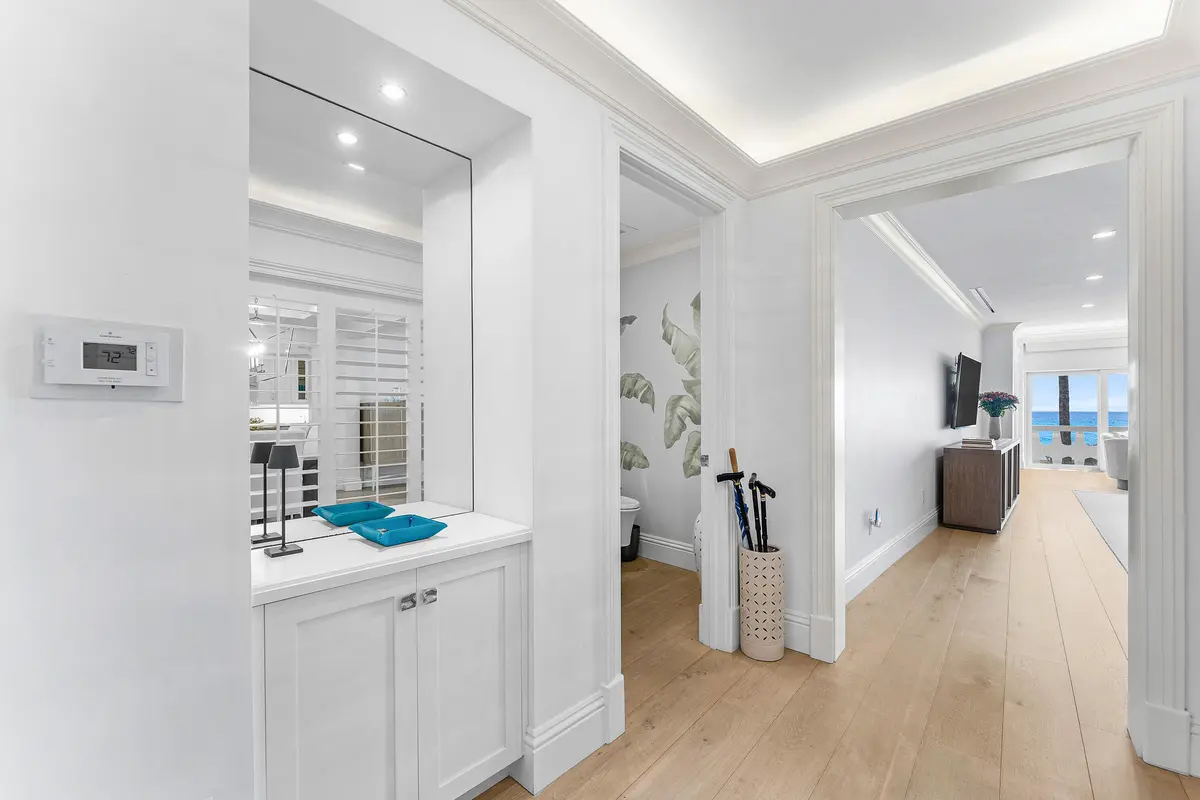 003-300SouthOceanBoulevard-2D-PalmBeach- at 300 S Ocean Boulevard 2D, Palm Beach