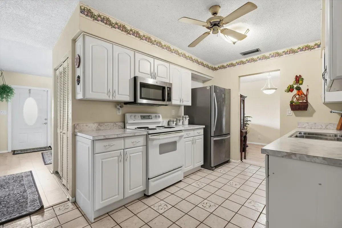 18-7510 Nw 71st Ave_018 at 7510 NW 71st Avenue, Tamarac