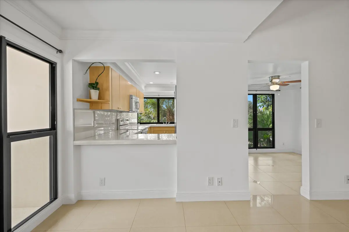 11-DSC_8250 at 116 WATERVIEW Drive 1160, Palm Beach Gardens