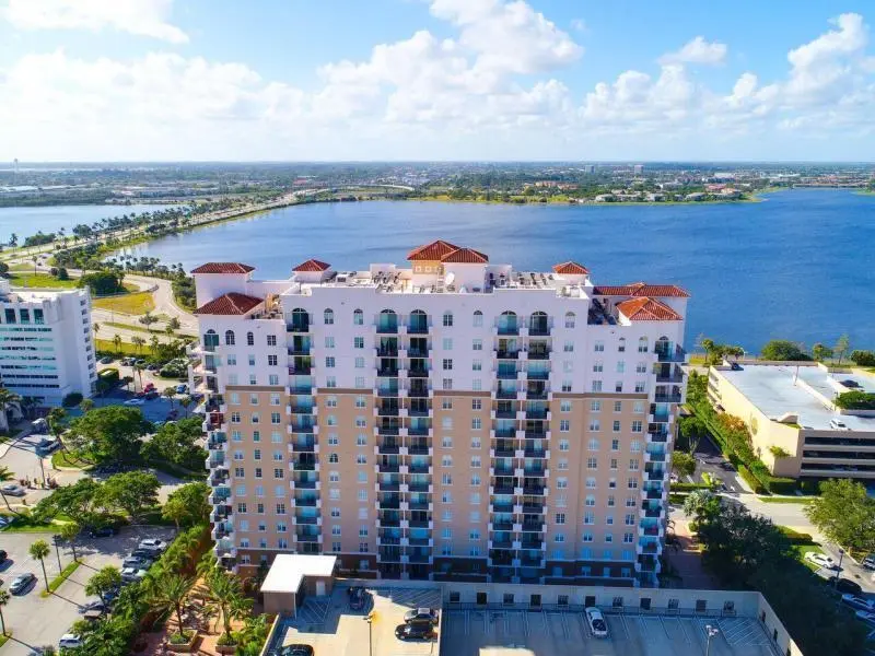 1112 Clear Lake Setting at 616 Clearwater Park Road 1112, West Palm Beach