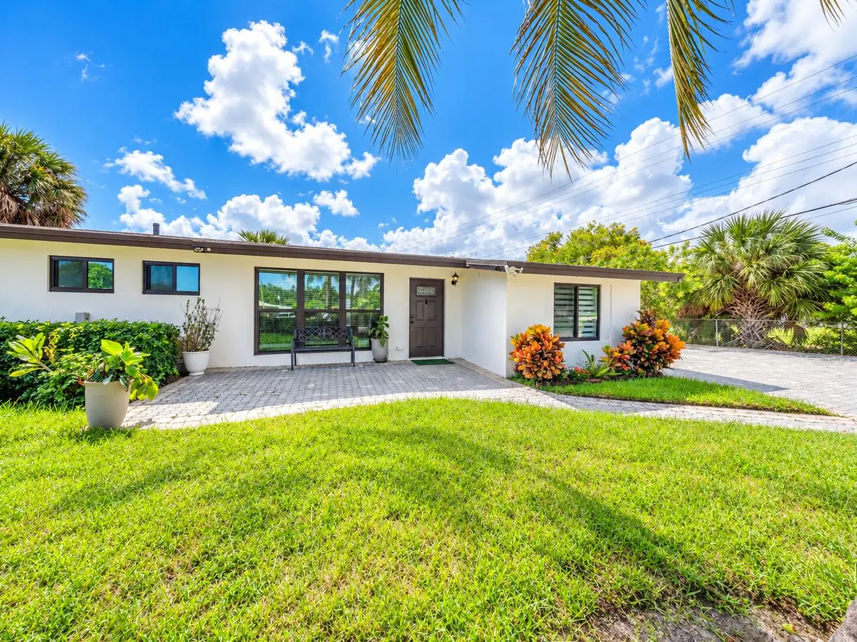 Sunny Tropical Mid-Century Ranch Home at 5051 NE 6TH Avenue, Deerfield Beach