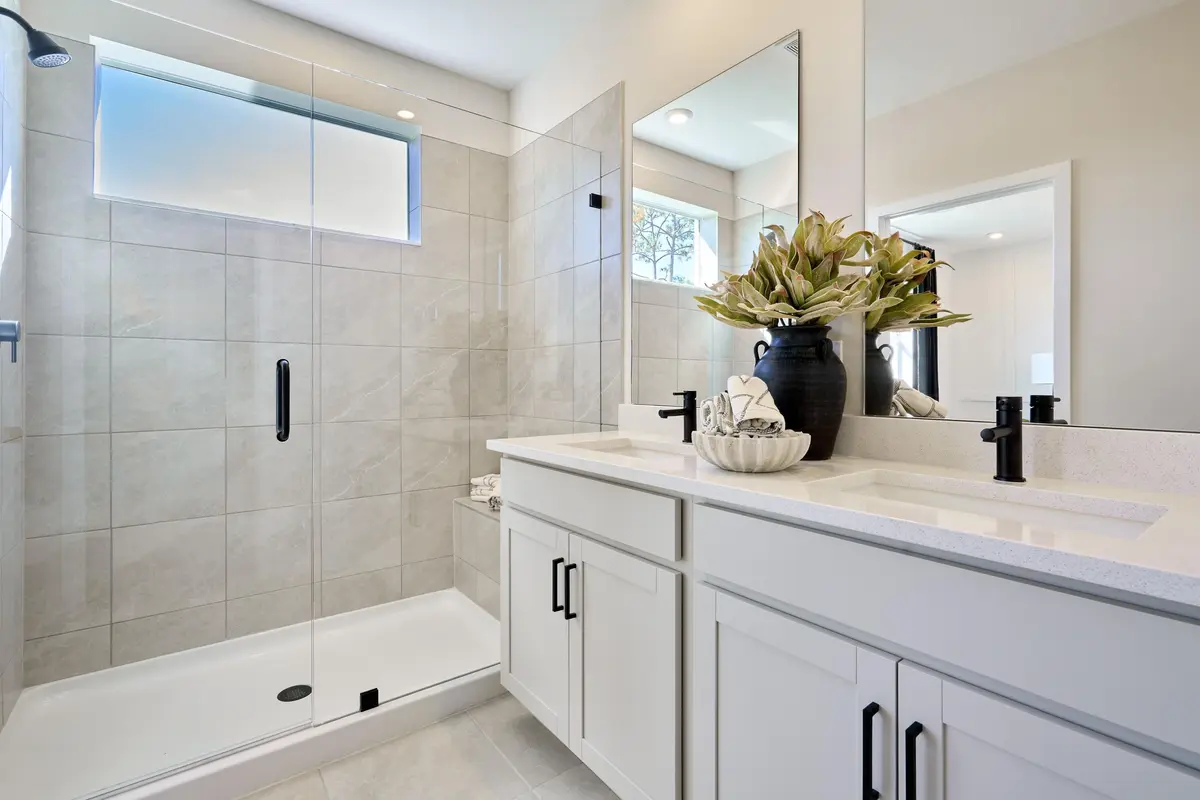 Laurel Owners Bath at 7107 BRENNER Avenue, Lake Worth