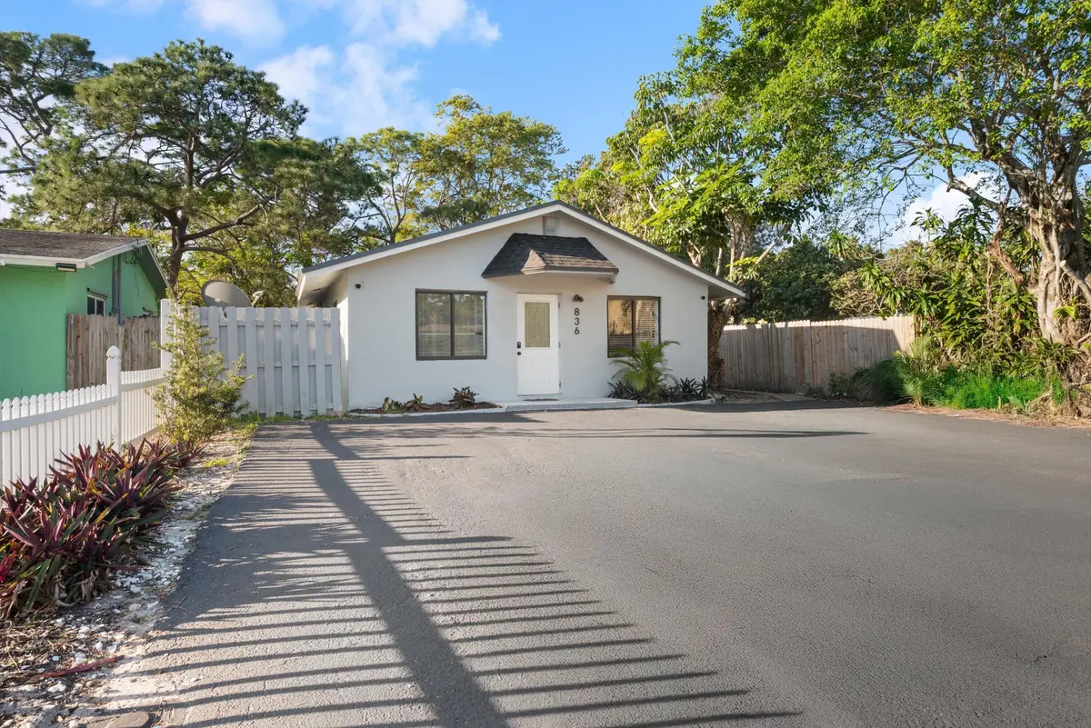 Front Exterior at 836 SW 13TH Court, Pompano Beach