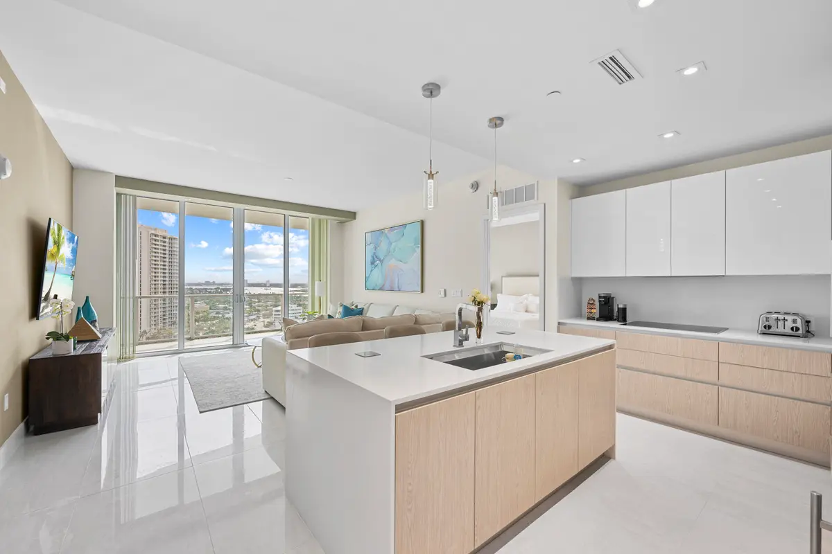 _jjl9553 at 3100 N Ocean Drive H1707, Singer Island