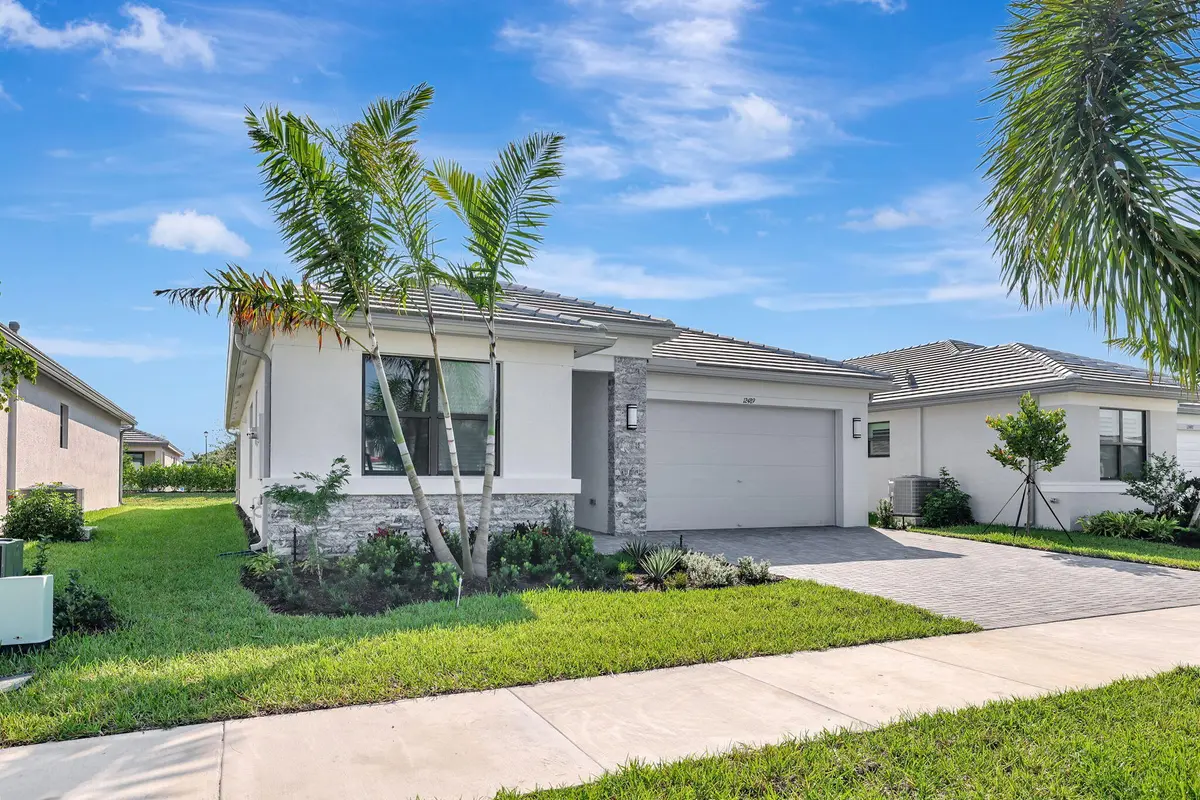 4-web-or-mls-632A5278 at 12489 SW EMERALD ESTUARY Terrace, Port St. Lucie