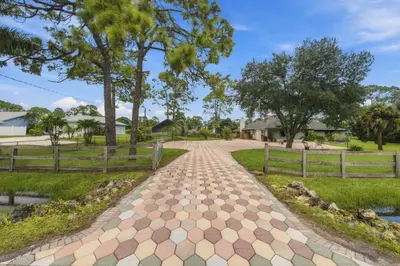 15107 97TH Road, The Acreage – Single Family Residence for sale