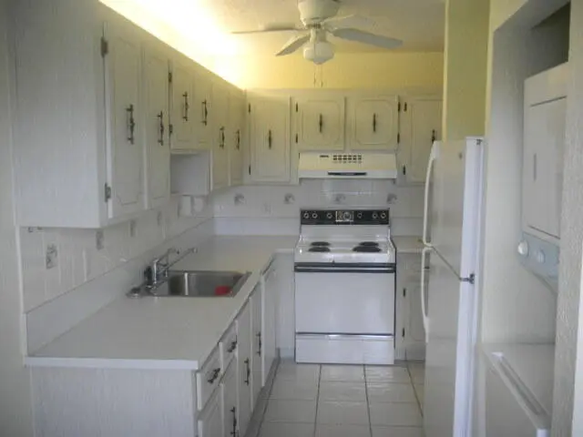 DSCN2163 at 1720 NW 19th Terrace, Delray Beach