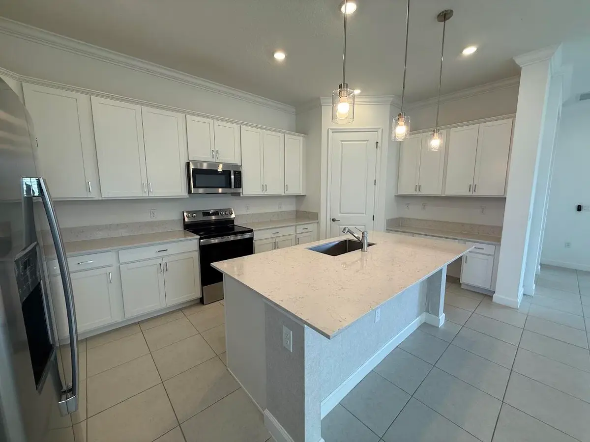 1217 SE CROSSWOOD Way, Port St. Lucie, FL – photo 2