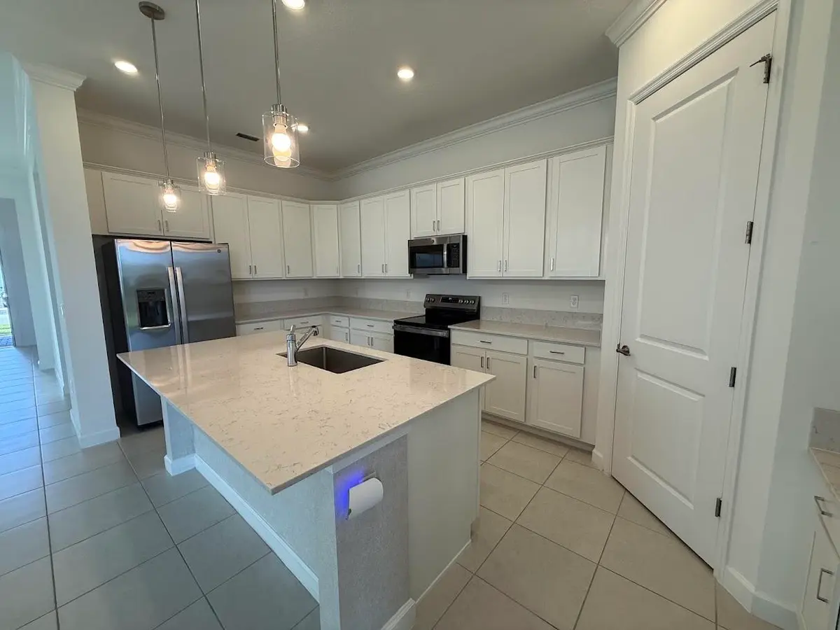 1217 SE CROSSWOOD Way, Port St. Lucie, FL – photo 3