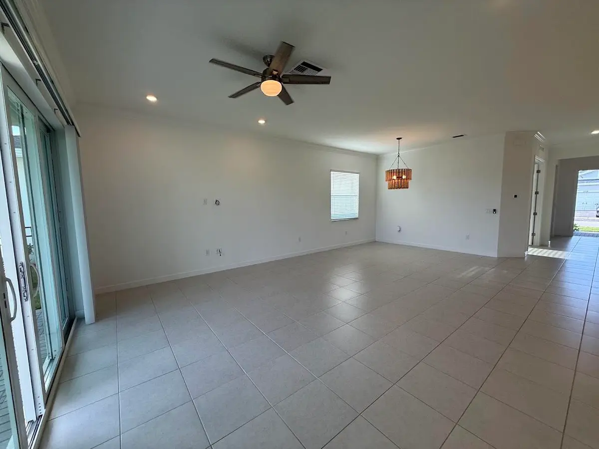 1217 SE CROSSWOOD Way, Port St. Lucie, FL – photo 5