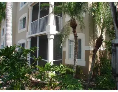 8935 Okeechobee Boulevard 107, West Palm Beach – Condominium for rent