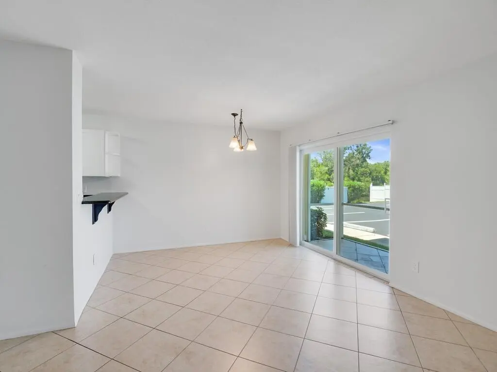 DR 2 at 1845 ROBALO Drive 106D, Vero Beach