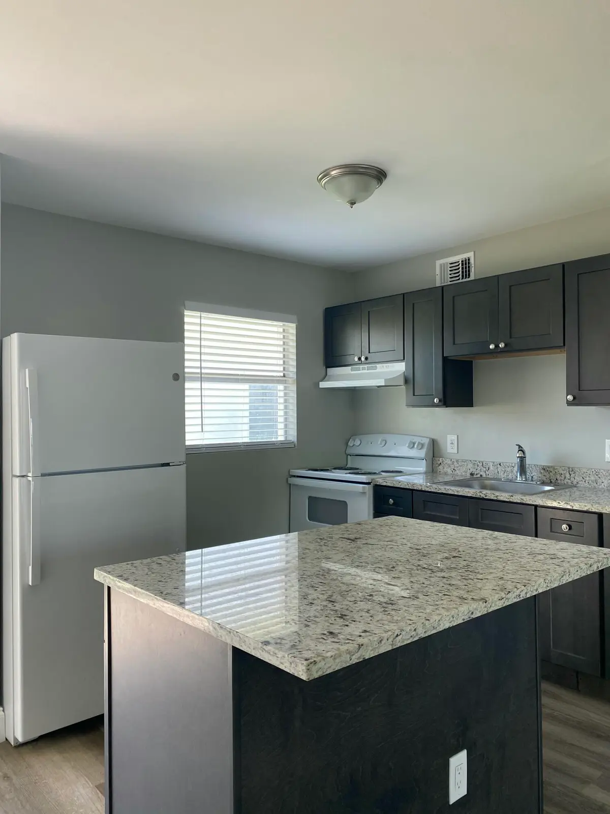 1420 NW 2ND Street E103, Fort Lauderdale, FL – photo 3
