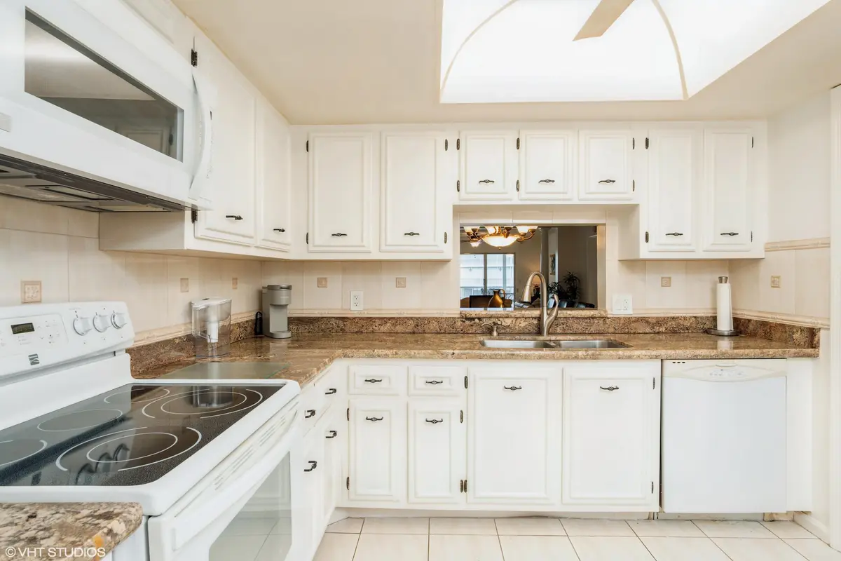 05_250JohnFKennedyDrive408_177_Kitchen_H at 250 John F Kennedy Drive 408, Atlantis
